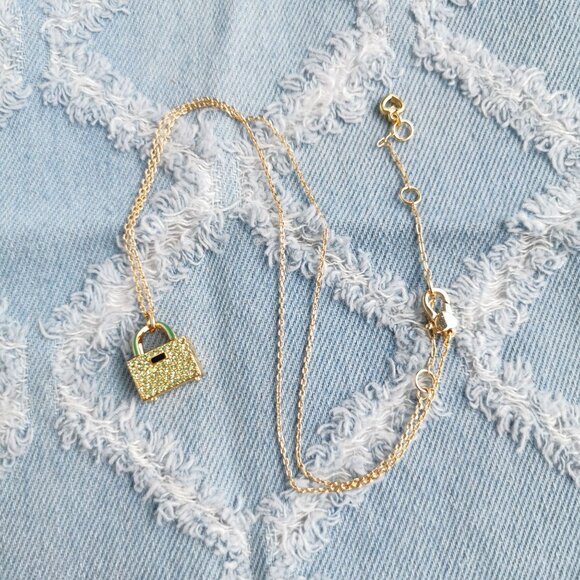 Kate Spade Sweet Treasures Gold Green Mini Pendant Necklace Trendy Jewelry - Picture 3 of 4